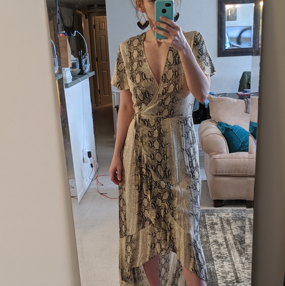 NWT Aakaa wrap dress - Picture 7 of 7